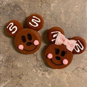 Mickey Minnie Gingerbread head pins